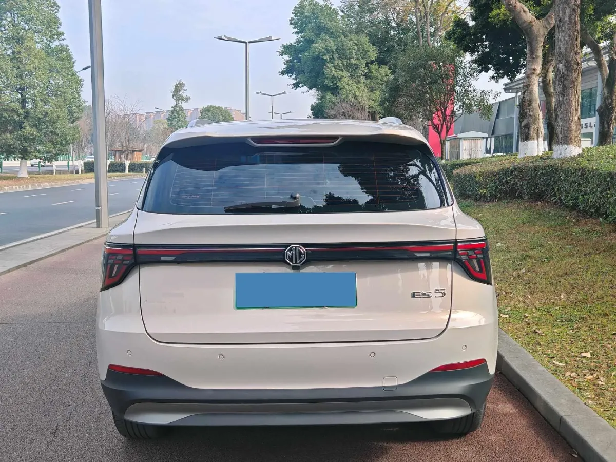 2025 MG MG ES5 BEV 62.2KWH,autocango,china used car exporter,china ev exporter,chinese used car exporter,chinese used ev exporter