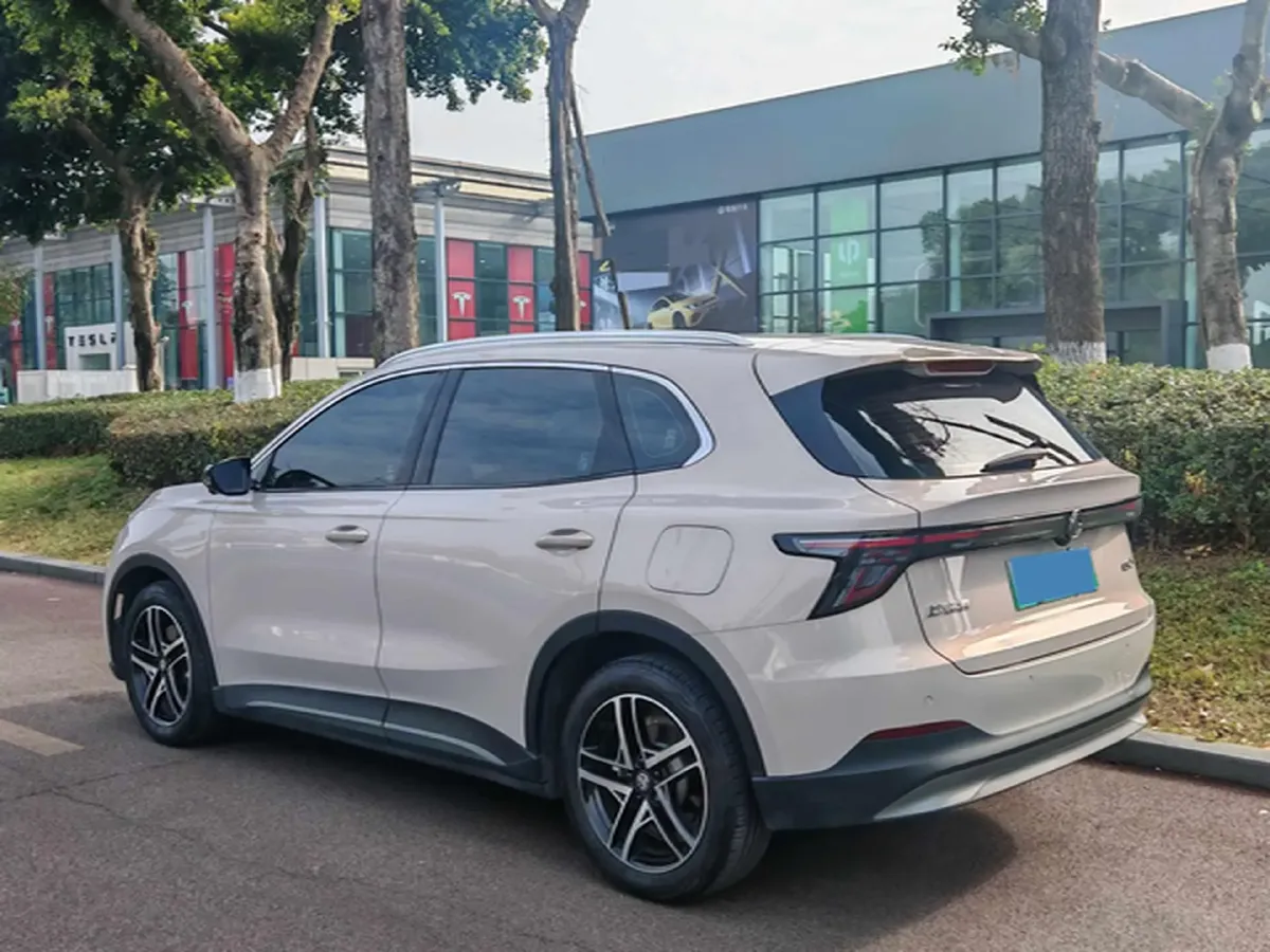 2025 MG MG ES5 BEV 62.2KWH,autocango,china used car exporter,china ev exporter,chinese used car exporter,chinese used ev exporter