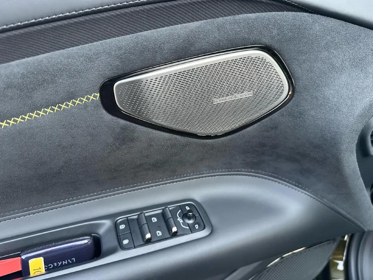 2025 LYNK&CO 10 EM-P 1.5T 163HP L4 3DHT PHEV,autocango,china used car exporter,china ev exporter,chinese used car exporter,chinese used ev exporter