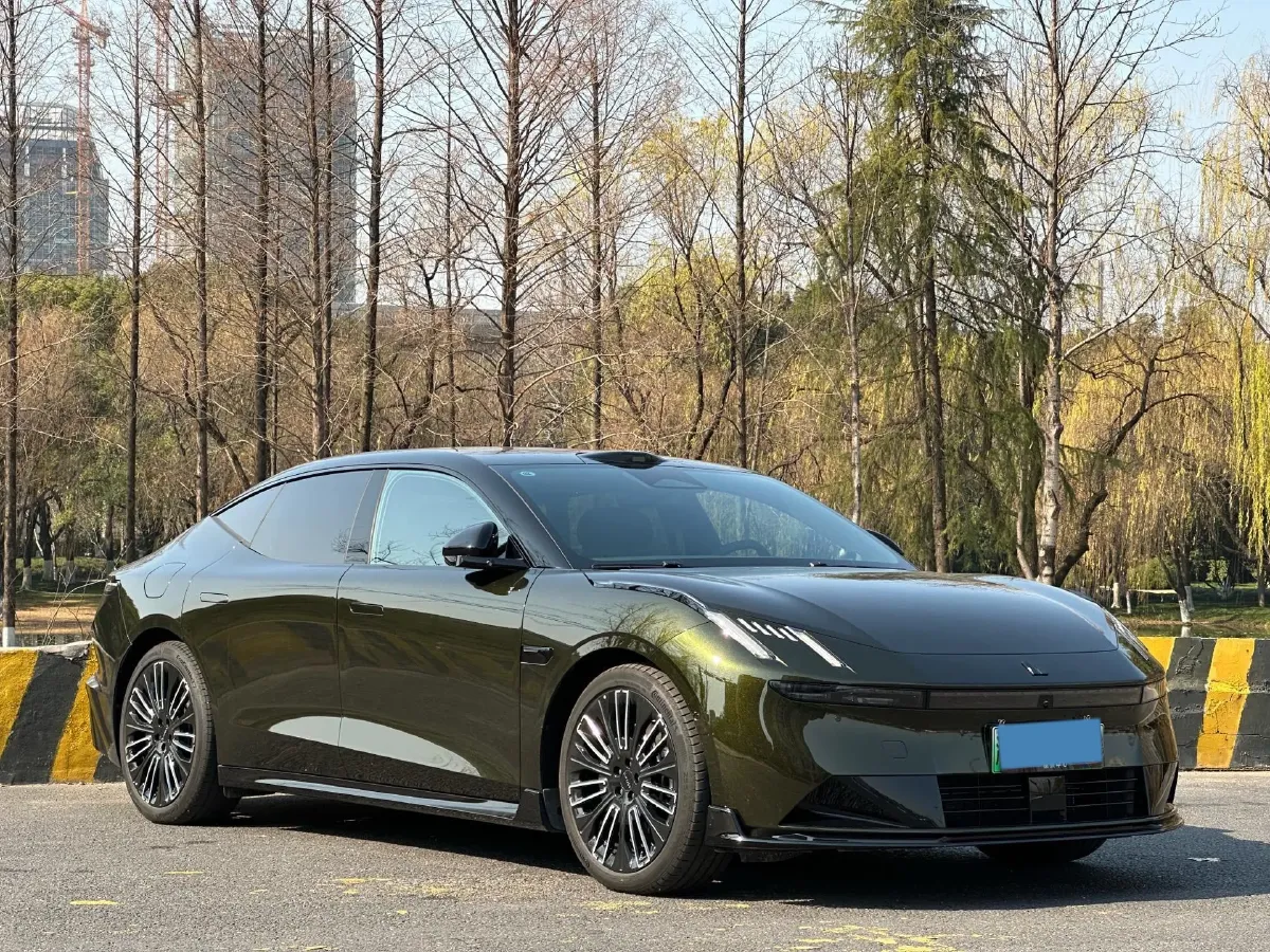 2025 LYNK&CO 10 EM-P 1.5T 163HP L4 3DHT PHEV,autocango,china used car exporter,china ev exporter,chinese used car exporter,chinese used ev exporter