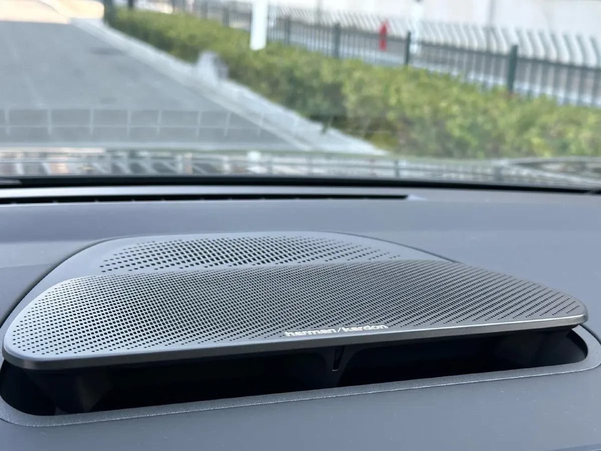 2025 LYNK&CO 10 EM-P 1.5T 163HP L4 3DHT PHEV,autocango,china used car exporter,china ev exporter,chinese used car exporter,chinese used ev exporter