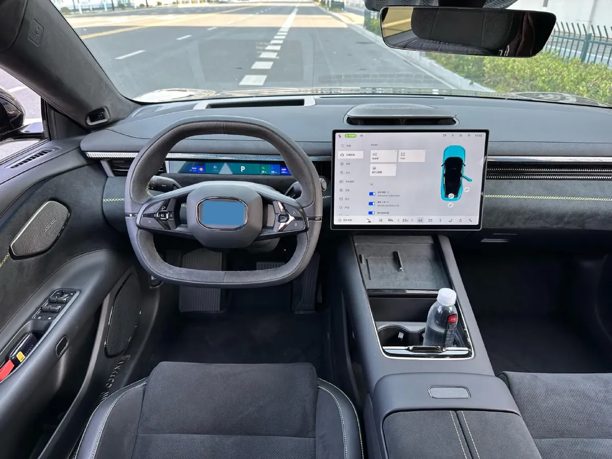 2025 LYNK&CO 10 EM-P 1.5T 163HP L4 3DHT PHEV,autocango,china used car exporter,china ev exporter,chinese used car exporter,chinese used ev exporter