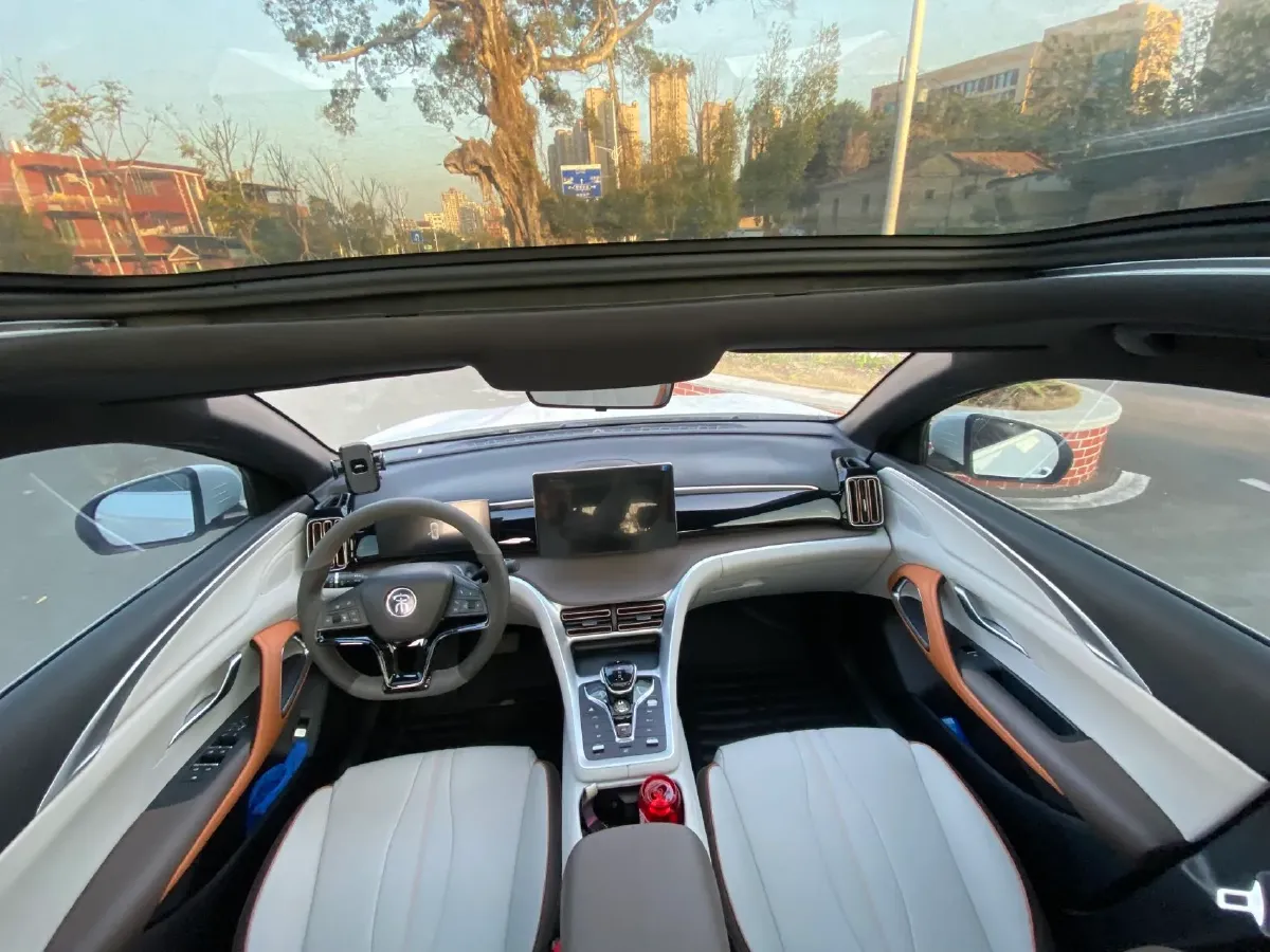 2022 Ruichi Auto EC31 BEV 41.932KWH,autocango,china used car exporter,china ev exporter,chinese used car exporter,chinese used ev exporter