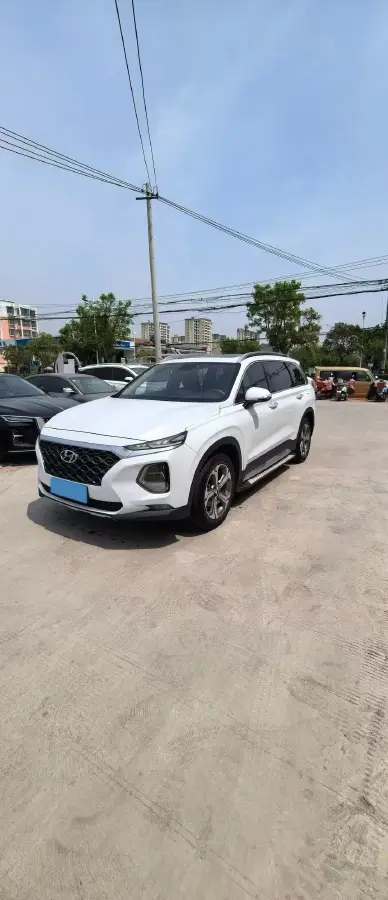 2019 Hyundai Santafe 2.0T 240HP L4 8AT