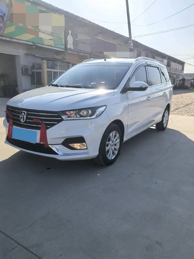 2019 BaoJun 360 1.5L 105HP L4 CVT