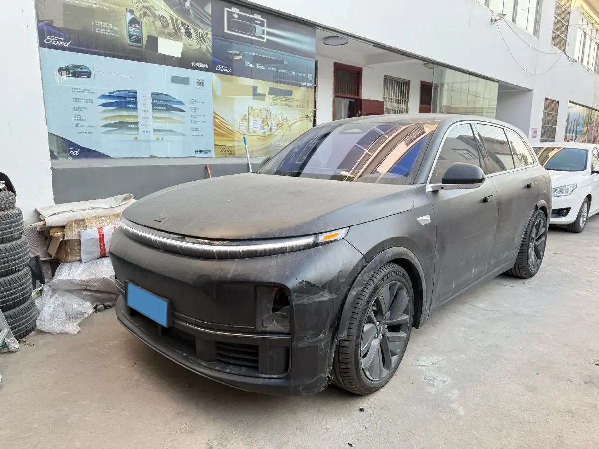 2024 MG Cyberster BEV 64KWH