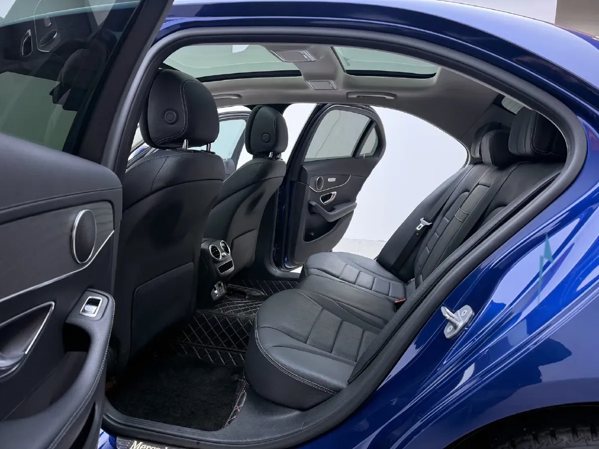 2021 Mercedes-Benz C Class 1.5T 156HP L4 9AT,autocango,china used car exporter,china ev exporter,chinese used car exporter,chinese used ev exporter