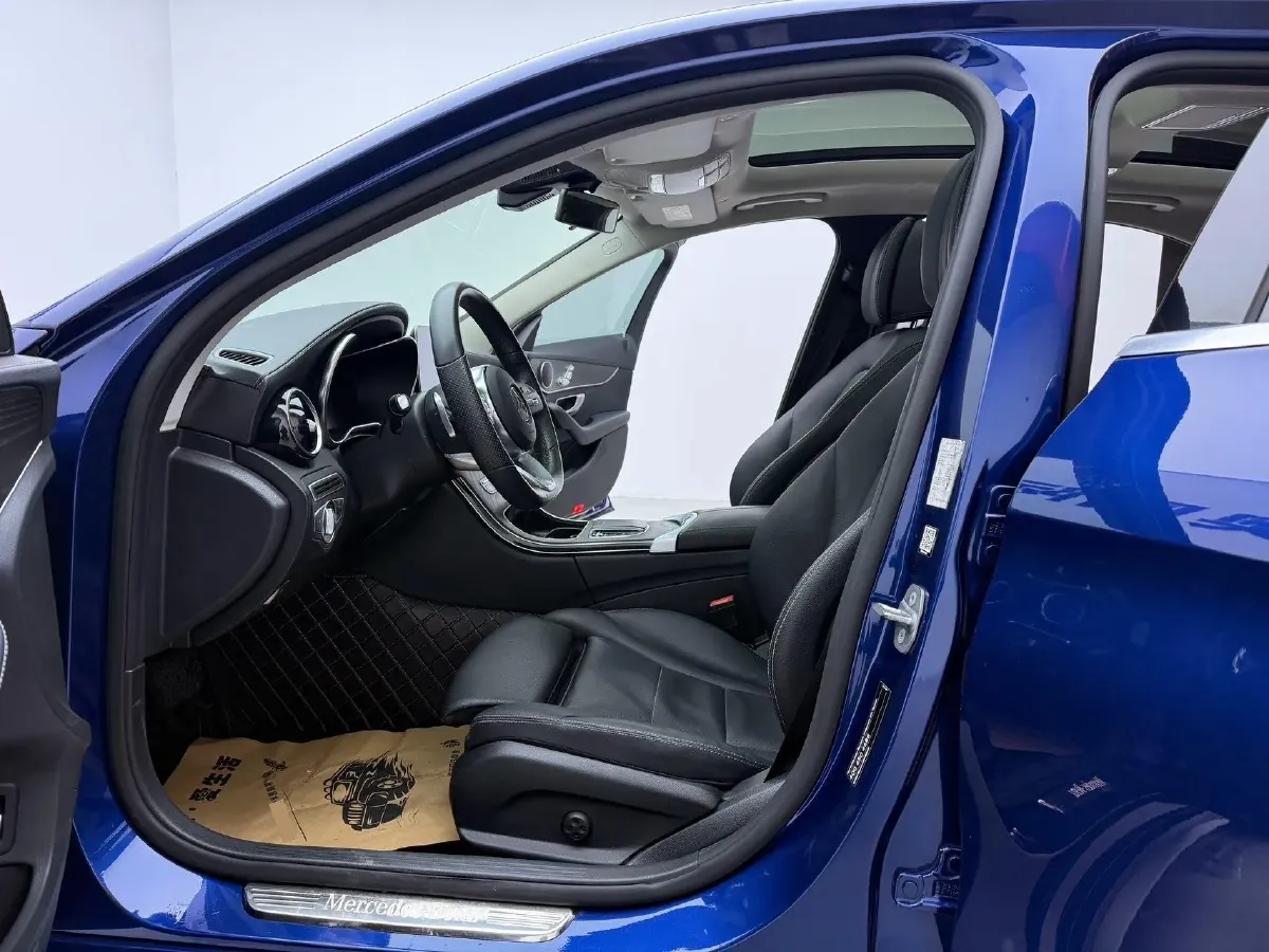 2021 Mercedes-Benz C Class 1.5T 156HP L4 9AT,autocango,china used car exporter,china ev exporter,chinese used car exporter,chinese used ev exporter