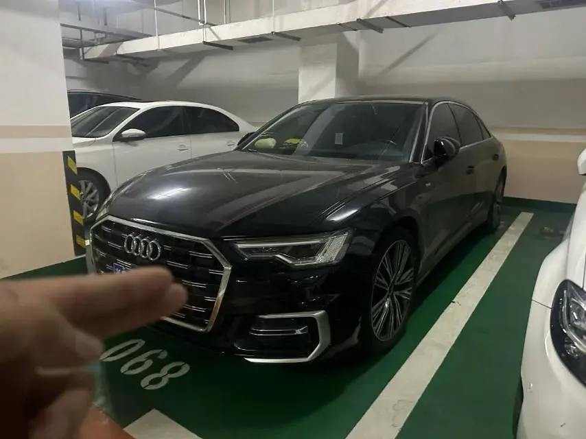 2022 Audi A6L 2.0T 224HP L4 7DCT