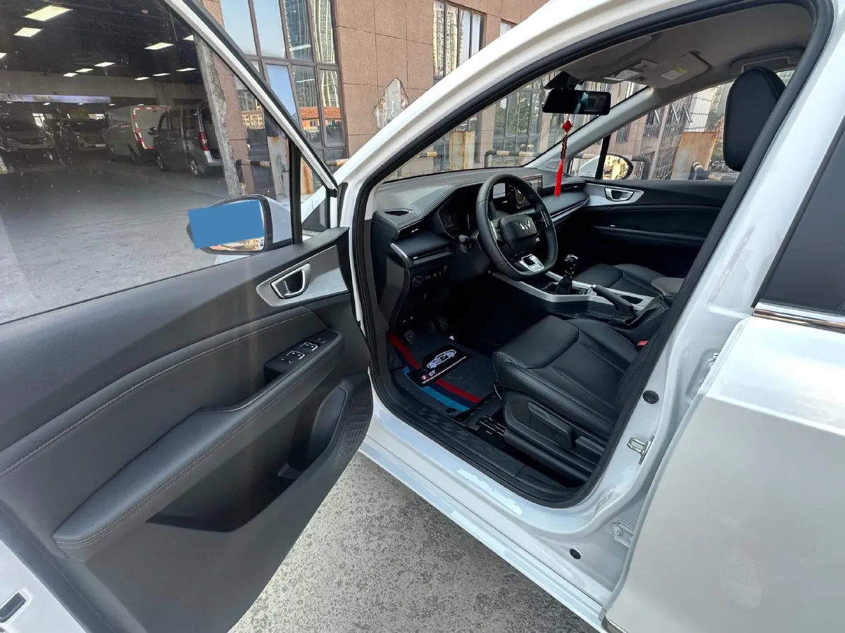 2022 WuLing JiaChen 1.5L 99HP L4 6MT,autocango,china used car exporter,china ev exporter,chinese used car exporter,chinese used ev exporter