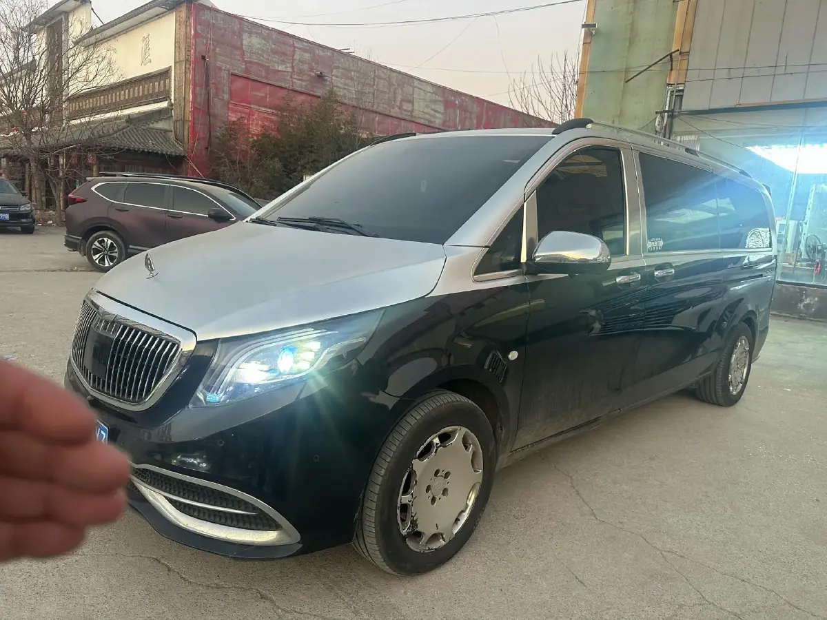 2021 Mercedes-Benz Vito 2.0T 211HP L4 9AT