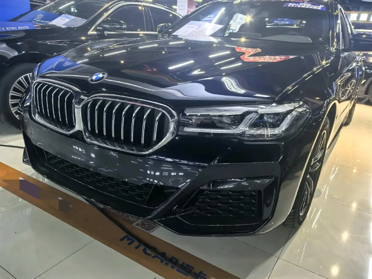 2021 BMW 5 Series 2.0T 184HP L4 8AT PHEV 17.7KWH