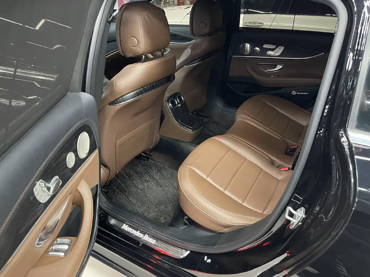 2021 Mercedes-Benz E Class 2.0T 258HP L4 9AT,autocango,china used car exporter,china ev exporter,chinese used car exporter,chinese used ev exporter