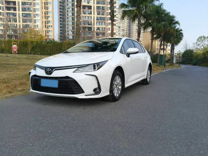2022 Toyota Corolla 1.8L 98HP L4 E-CVT Hybrid