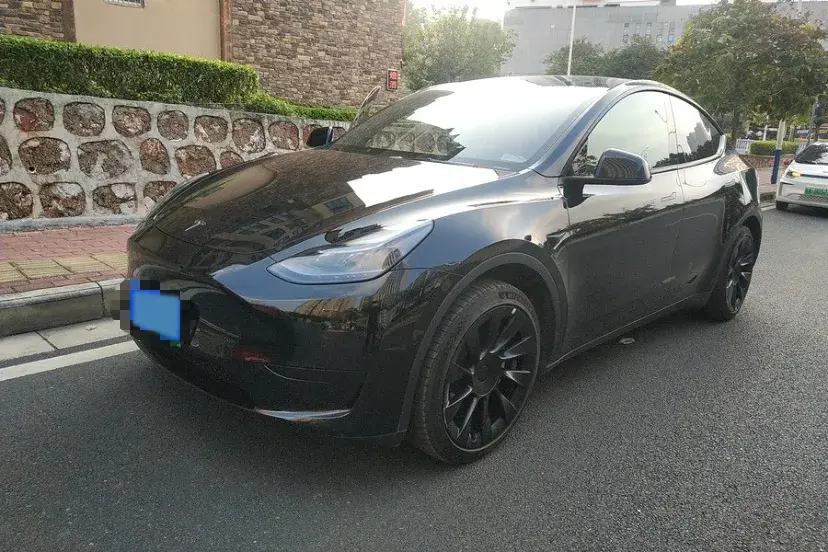 2022 Tesla Model Y BEV 60KWH
