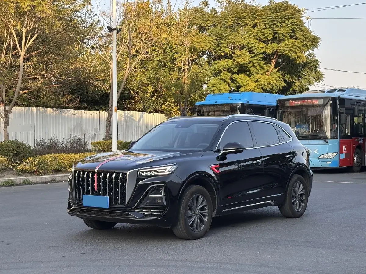2023 HongQi HS5 2.0T 252HP L4 8AT