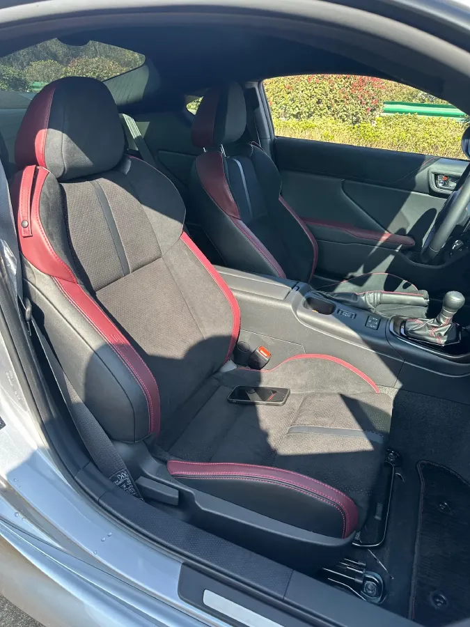 2024 Subaru Outback 2.5L 169HP H4 CVT,autocango,china used car exporter,china ev exporter,chinese used car exporter,chinese used ev exporter