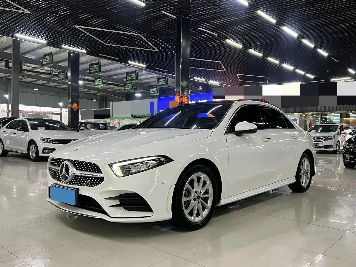2021 Mercedes-Benz A Class 1.3T 163HP L4 7DCT