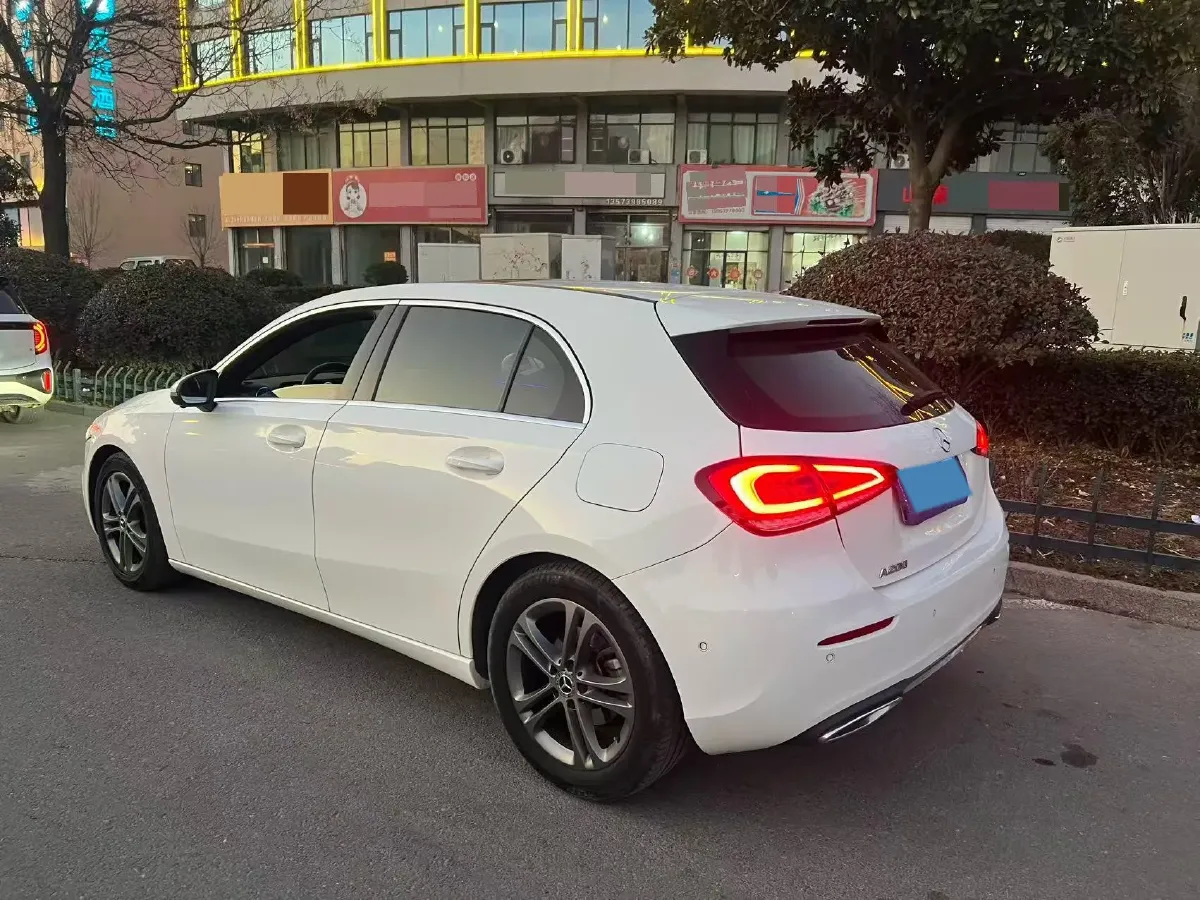 2019 Mercedes-Benz A Class 1.3T 163HP L4 7DCT,autocango,china used car exporter,china ev exporter,chinese used car exporter,chinese used ev exporter