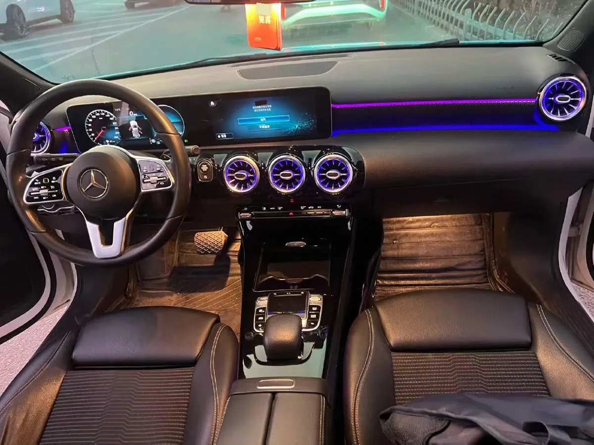 2019 Mercedes-Benz A Class 1.3T 163HP L4 7DCT,autocango,china used car exporter,china ev exporter,chinese used car exporter,chinese used ev exporter