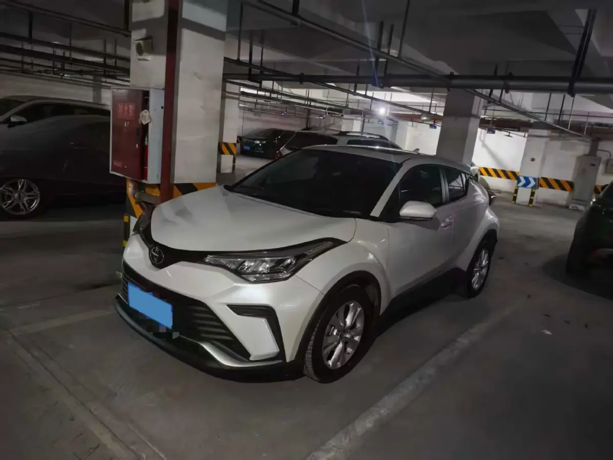 2022 Toyota Izoa 2.0L 171HP L4 CVT