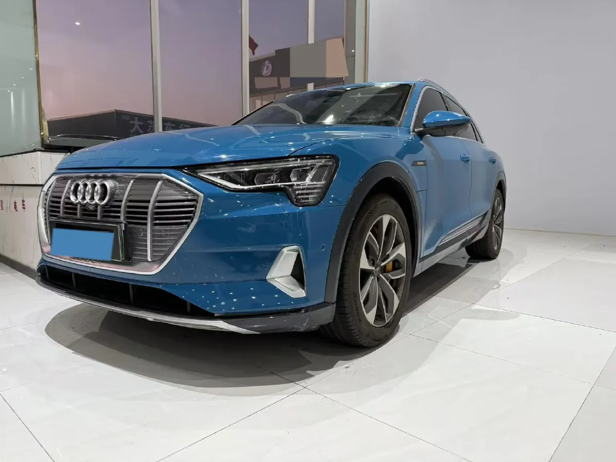 2019 Audi e-tron 2AT BEV 95KWH,autocango,china used car exporter,china ev exporter,chinese used car exporter,chinese used ev exporter
