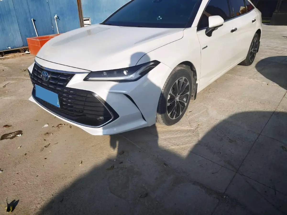 2023 Toyota Avalon 2.5L 178HP L4 E-CVT Hybrid