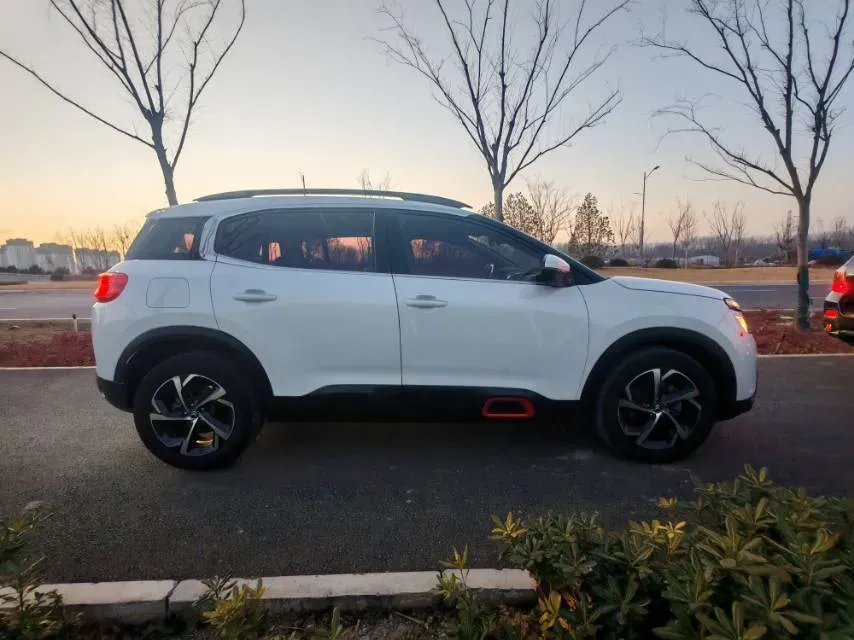 2019 Citroen C5 Aircross 1.6T 167HP L4 6AT,autocango,china used car exporter,china ev exporter,chinese used car exporter,chinese used ev exporter
