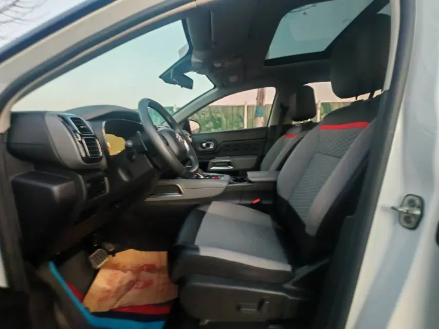 2019 Citroen C5 Aircross 1.6T 167HP L4 6AT,autocango,china used car exporter,china ev exporter,chinese used car exporter,chinese used ev exporter