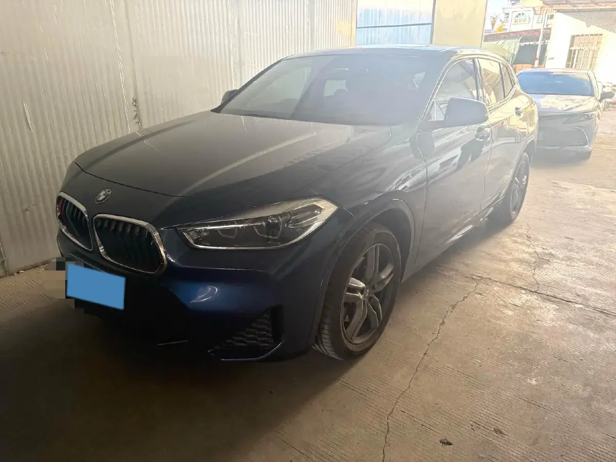 2022 BMW X2 2.0T 192HP L4 7DCT