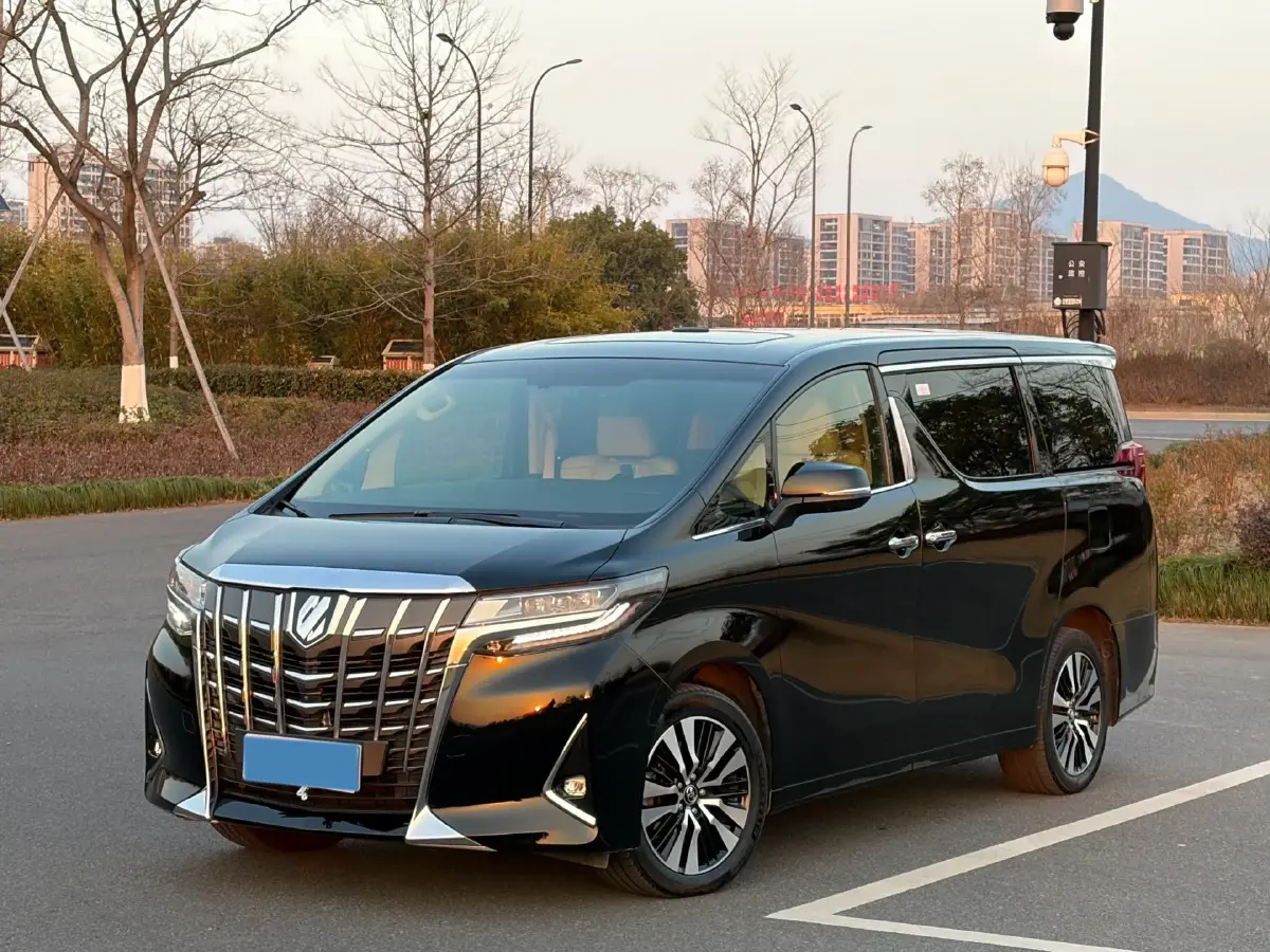 2018 Toyota Alphard 3.5L 301HP V6 8AT