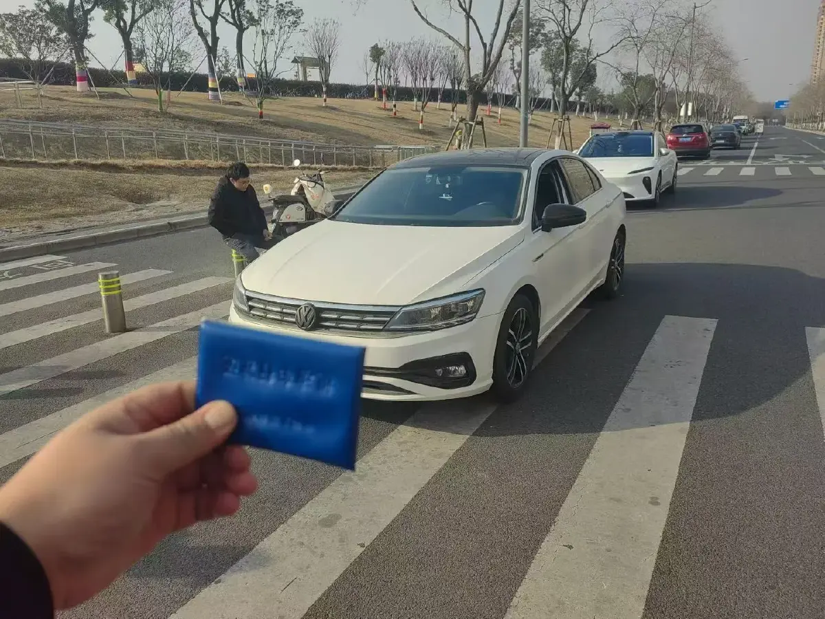 2019 Volkswagen Passat 1.4T 150HP L4 7DCT