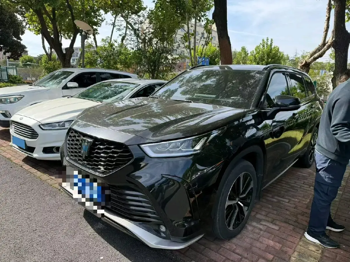 2022 Toyota Crown Kluger 2.5L 192HP L4 E-CVT Hybrid