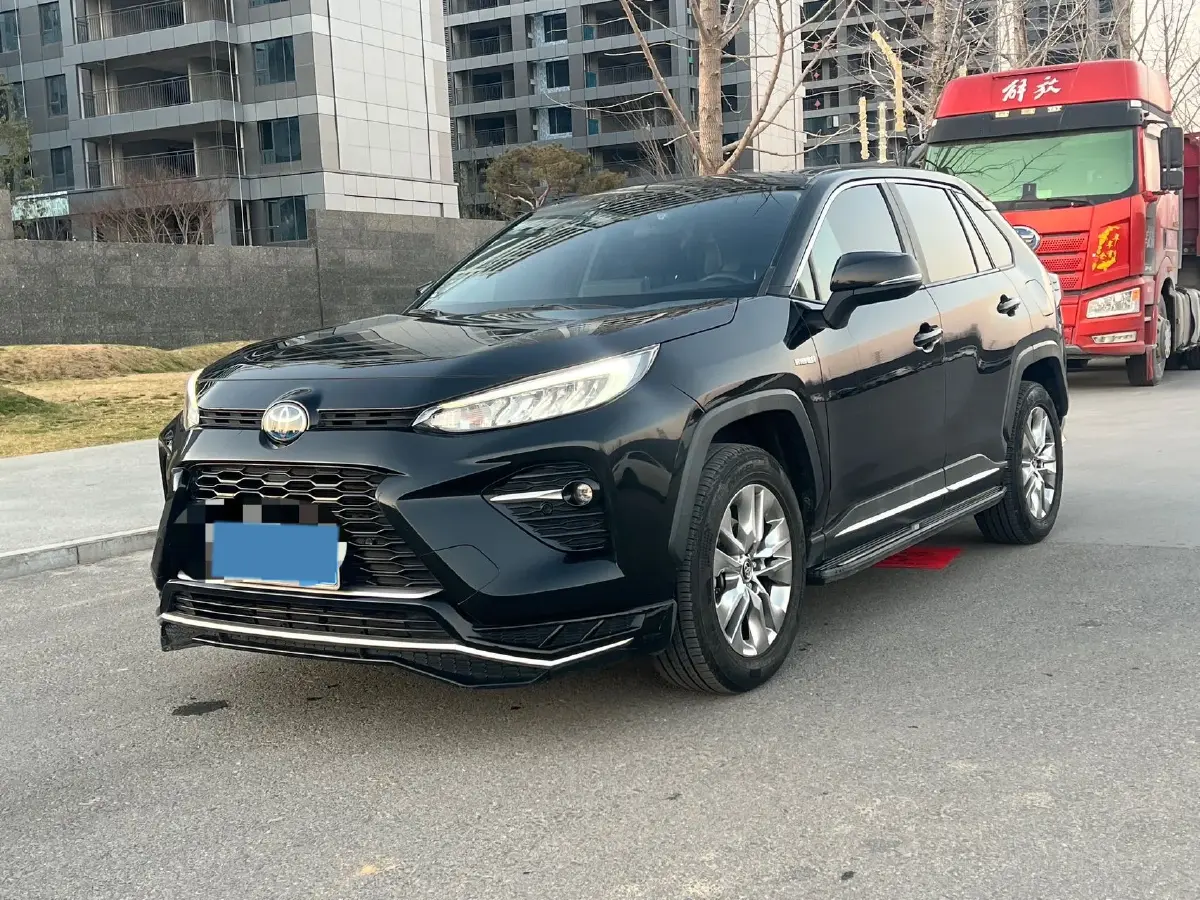 2020 Toyota Wildlander 2.5L 178HP L4 E-CVT Hybrid