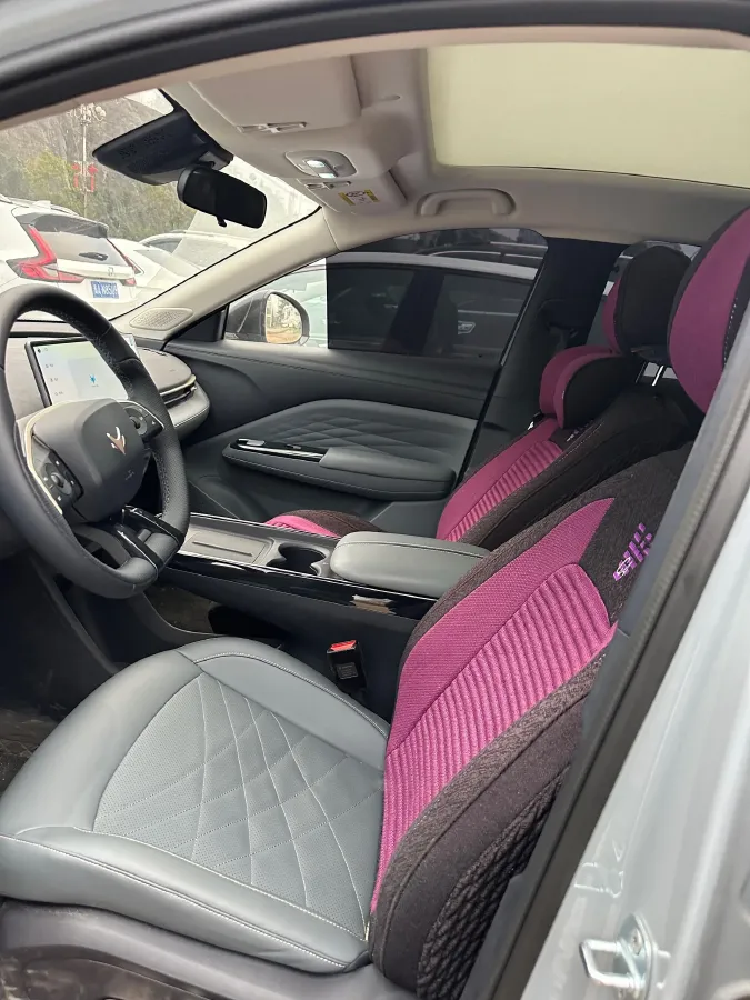 2025 ARCFOX T1 BEV,autocango,china used car exporter,china ev exporter,chinese used car exporter,chinese used ev exporter