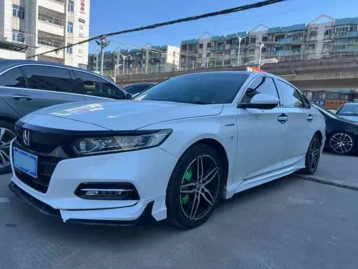 2018 Honda Accord 2.0L 146HP L4 E-CVT Hybrid