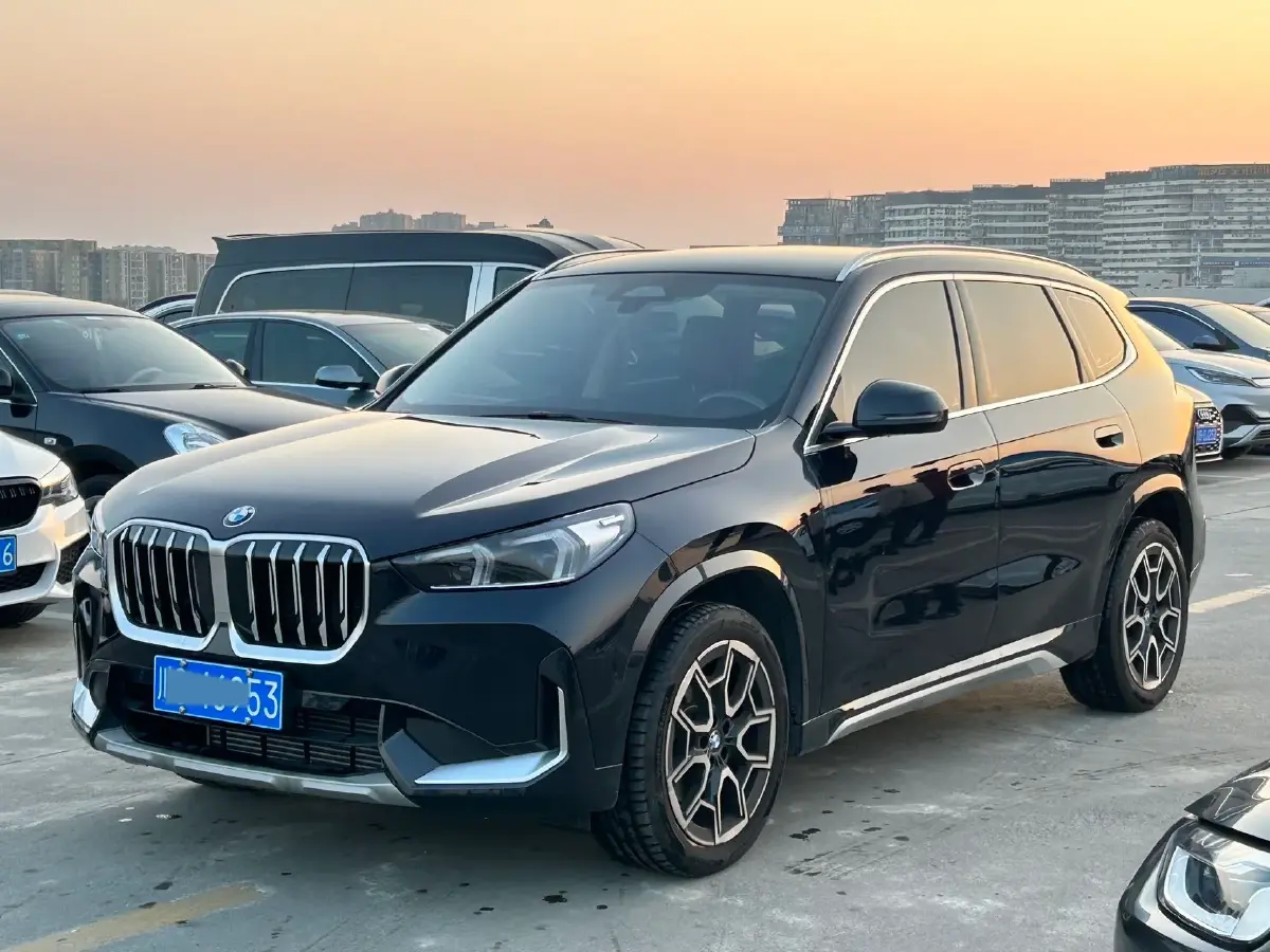 2025 BMW X1 2.0T 204HP L4 7DCT