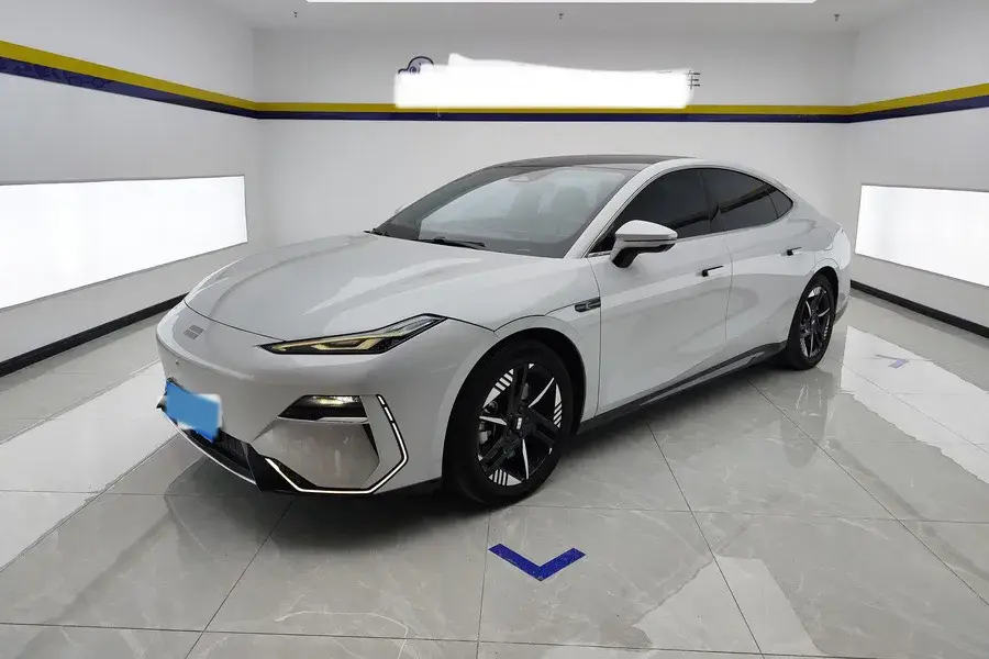 2024 Geely Galaxy E8 BEV 62KWH