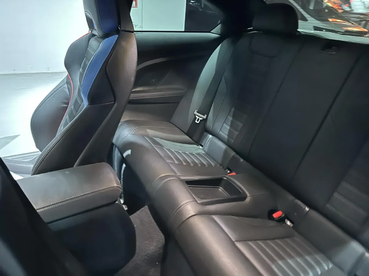 2023 BMW M2 3.0T 460HP L6 8AT,autocango,china used car exporter,china ev exporter,chinese used car exporter,chinese used ev exporter