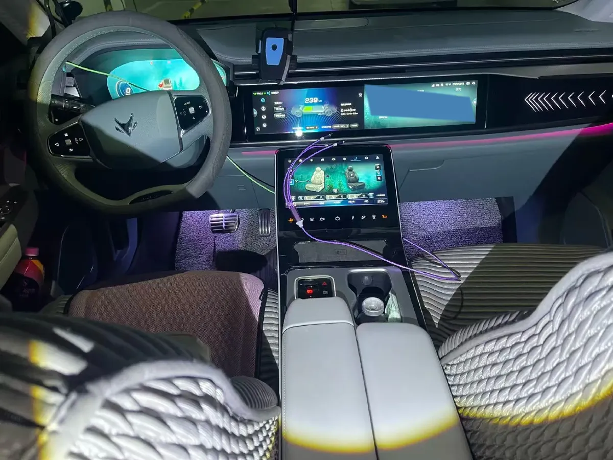 2022 ARCFOX αT BEV 94.5KWH,autocango,china used car exporter,china ev exporter,chinese used car exporter,chinese used ev exporter