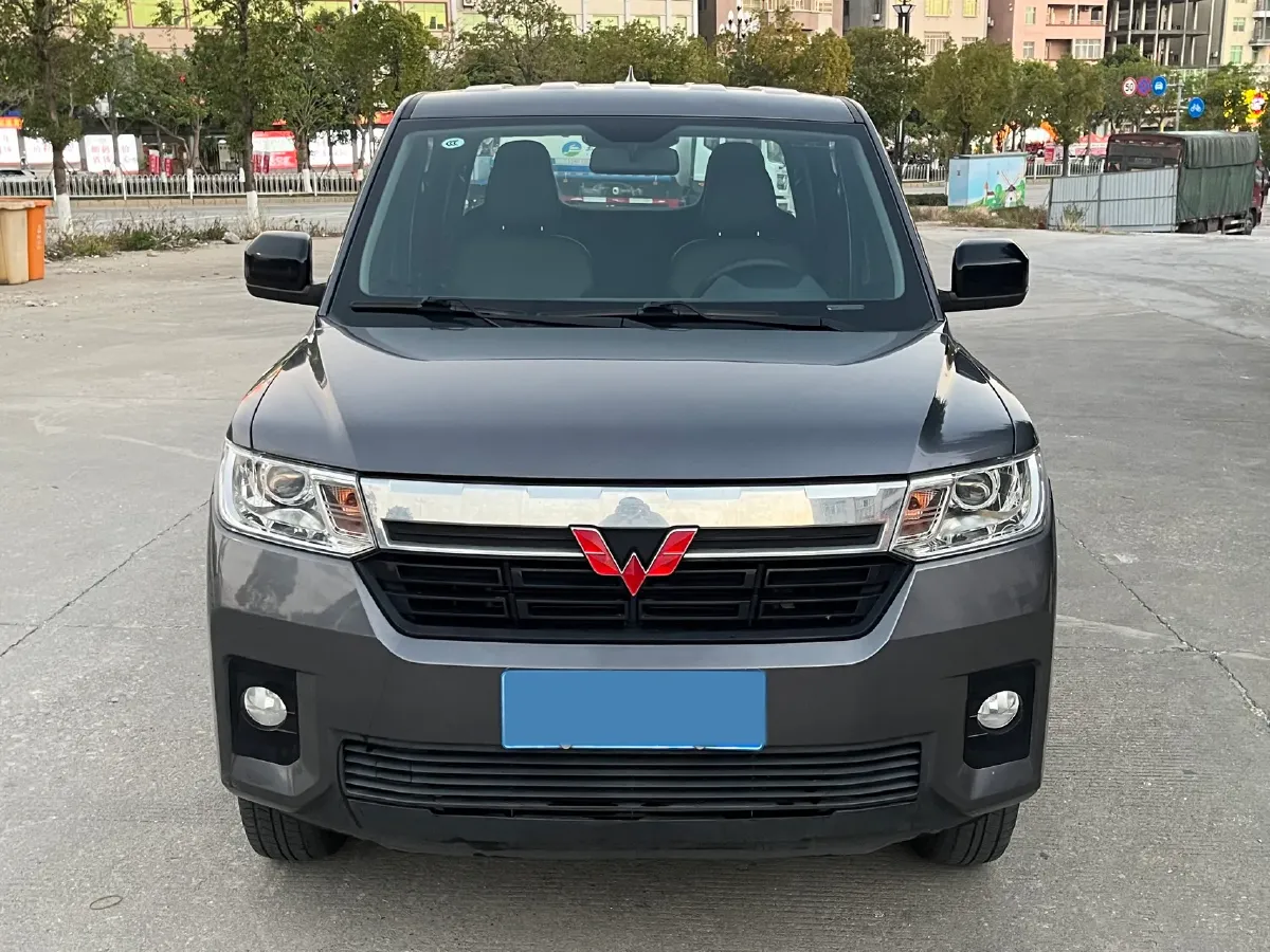 2021 WuLing ZhentTu 1.5L 99HP L4 5MT,autocango,china used car exporter,china ev exporter,chinese used car exporter,chinese used ev exporter