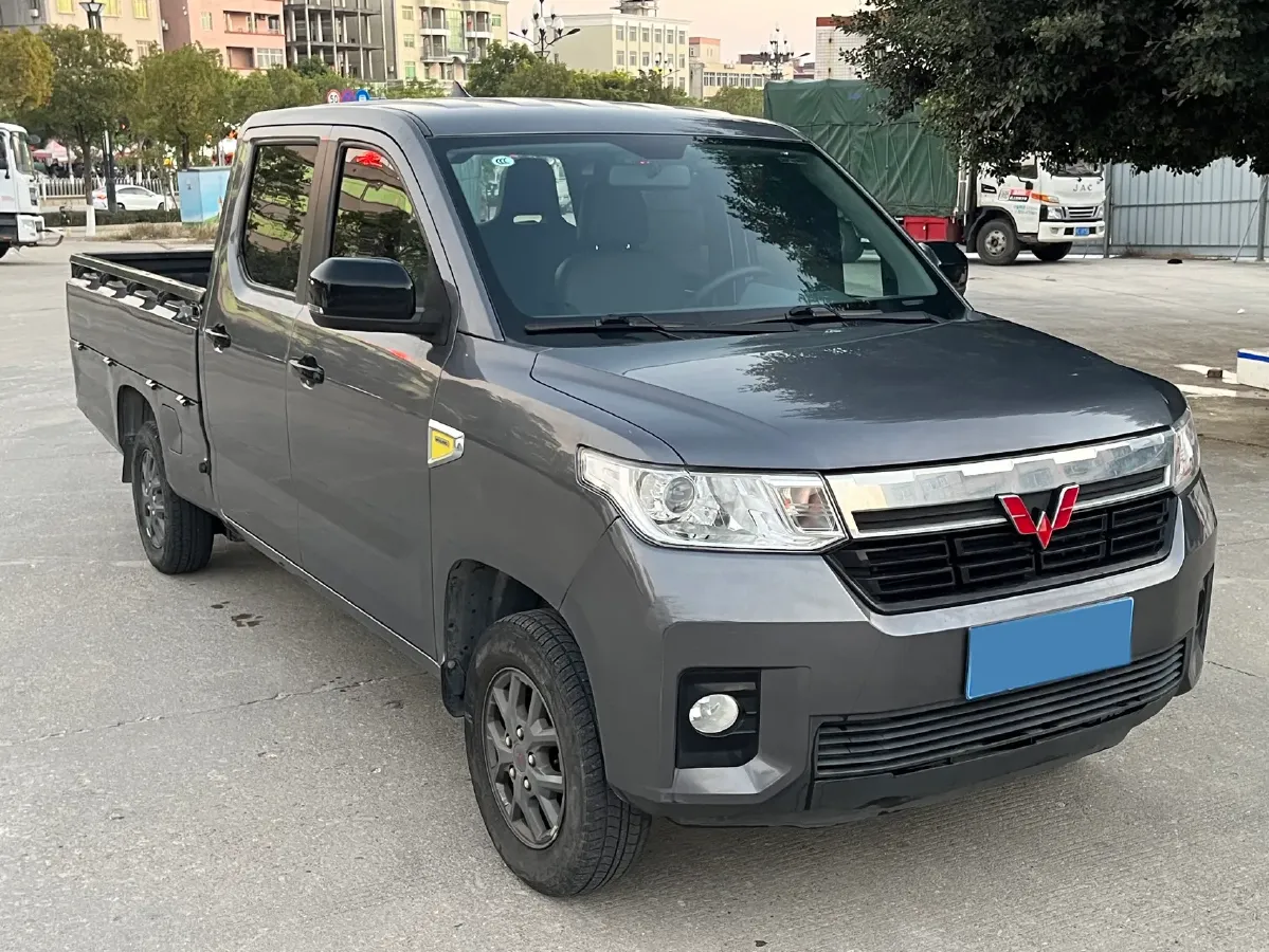 2021 WuLing ZhentTu 1.5L 99HP L4 5MT,autocango,china used car exporter,china ev exporter,chinese used car exporter,chinese used ev exporter