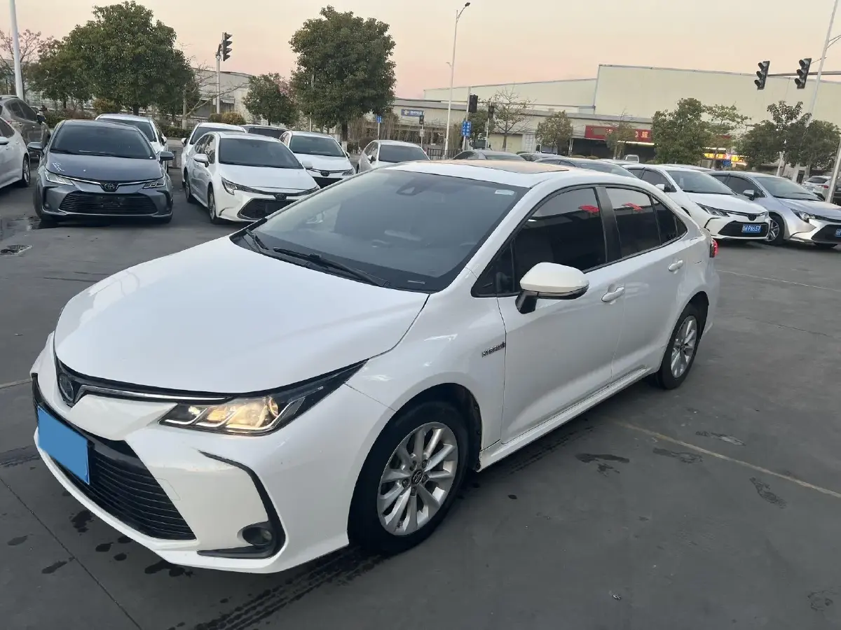 2019 Toyota Corolla 1.8L 98HP L4 E-CVT Hybrid