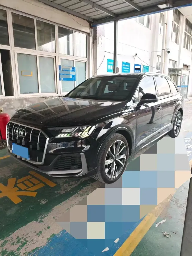 2021 Audi Q7 2.0T 245HP L4 8AT,autocango,china used car exporter,china ev exporter,chinese used car exporter,chinese used ev exporter