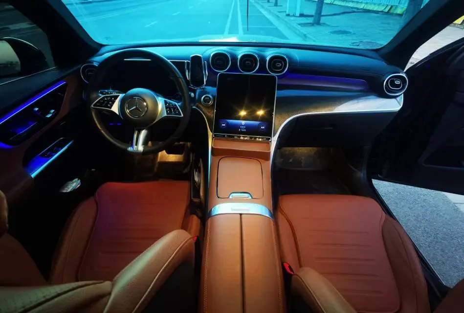 2025 Mercedes-Benz GLC Class 2.0T 204HP L4 9AT,autocango,china used car exporter,china ev exporter,chinese used car exporter,chinese used ev exporter