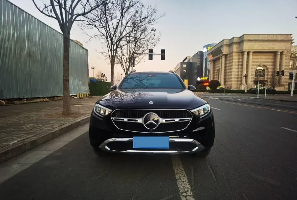 2025 Mercedes-Benz GLC Class 2.0T 204HP L4 9AT,autocango,china used car exporter,china ev exporter,chinese used car exporter,chinese used ev exporter