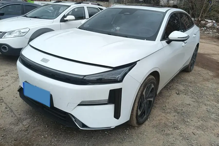 2025 BYD Sea Lion 05 DM-i 1.5L 101HP L4 E-CVT PHEV 12.9KWH