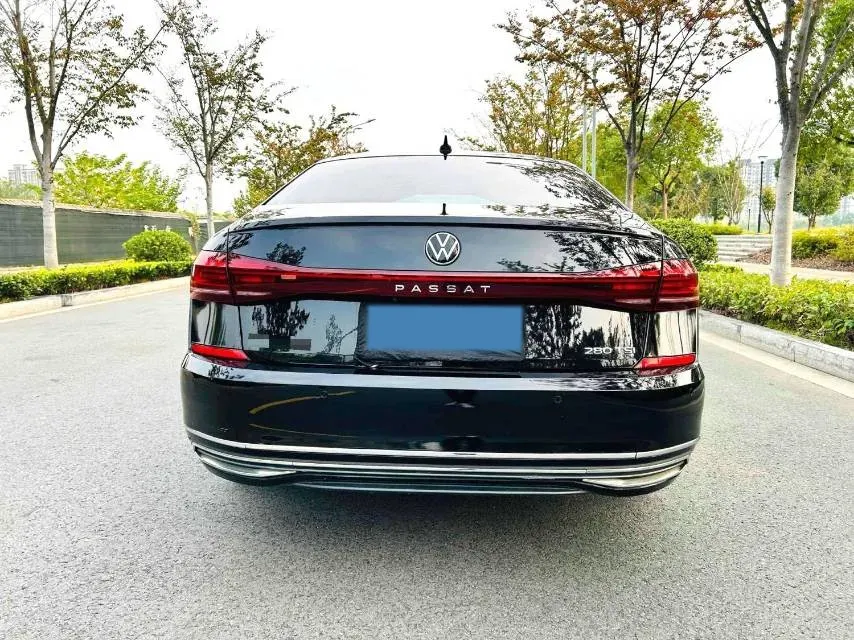 2022 Volkswagen Passat 1.4T 150HP L4 7DCT,autocango,china used car exporter,china ev exporter,chinese used car exporter,chinese used ev exporter