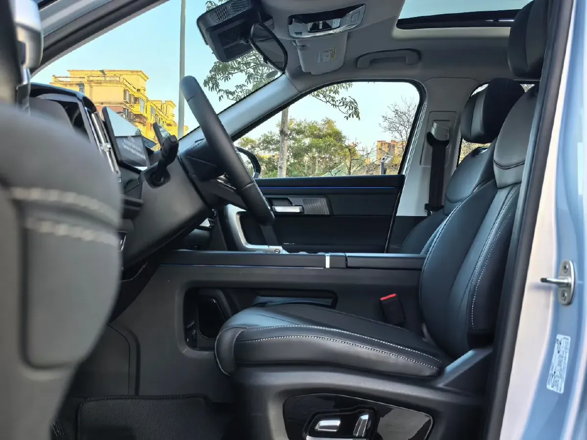 2024 Chery Exploration 06 C-DM 1.5T 156HP L4 DHT PHEV 18.3KWH,autocango,china used car exporter,china ev exporter,chinese used car exporter,chinese used ev exporter