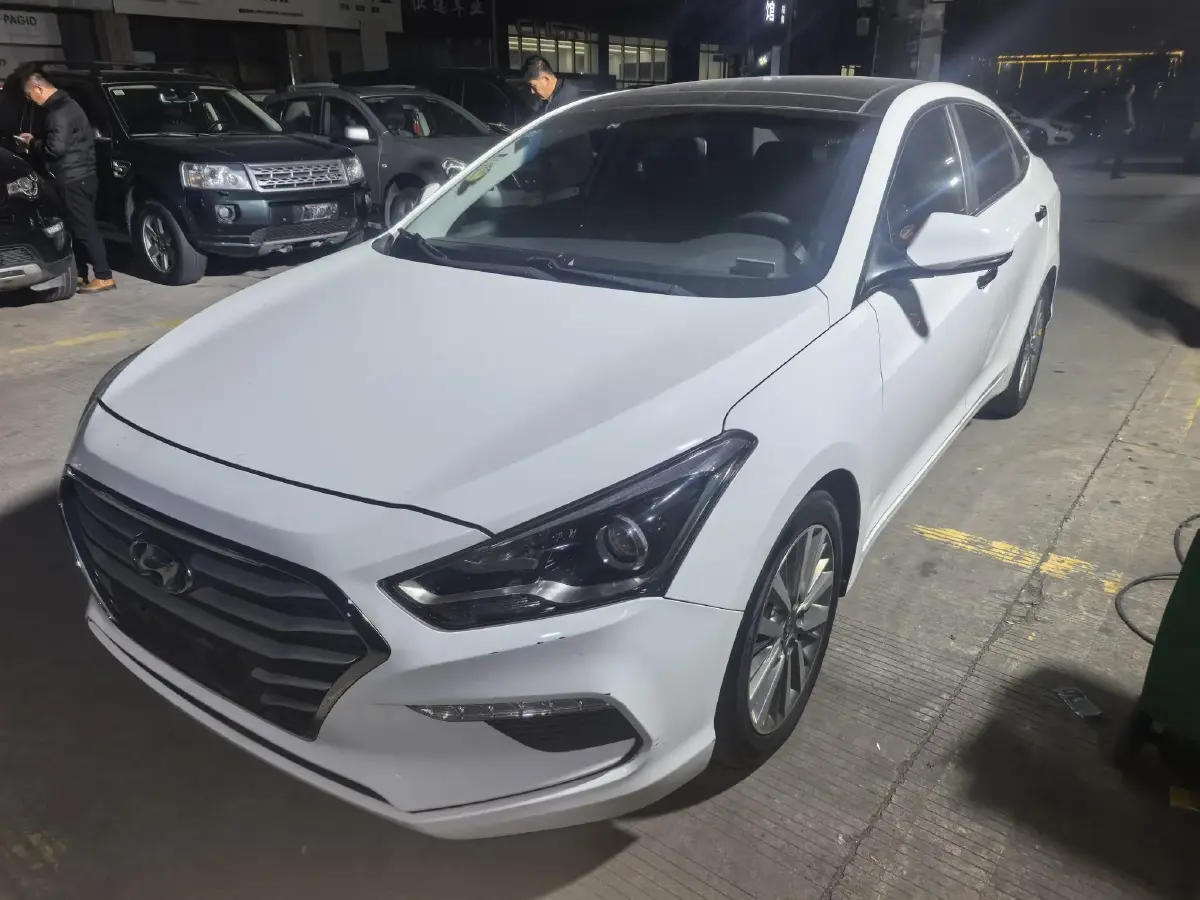 2017 Hyundai Mistra 1.8L 143HP L4 6AT